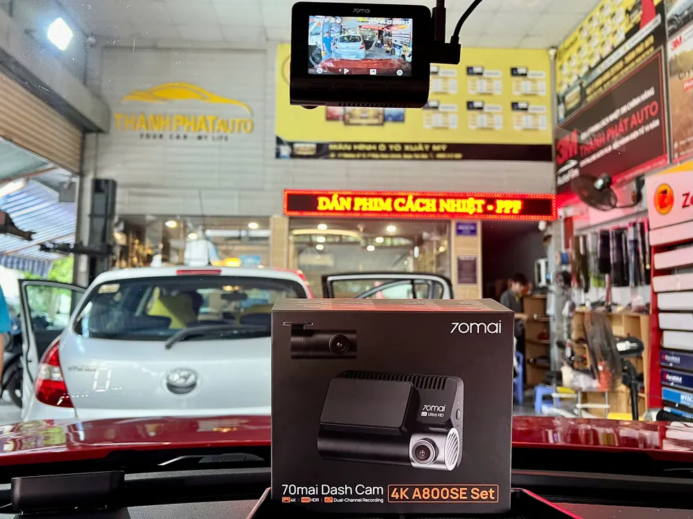 Lắp camera 70mai M310 trên Toyota Innova